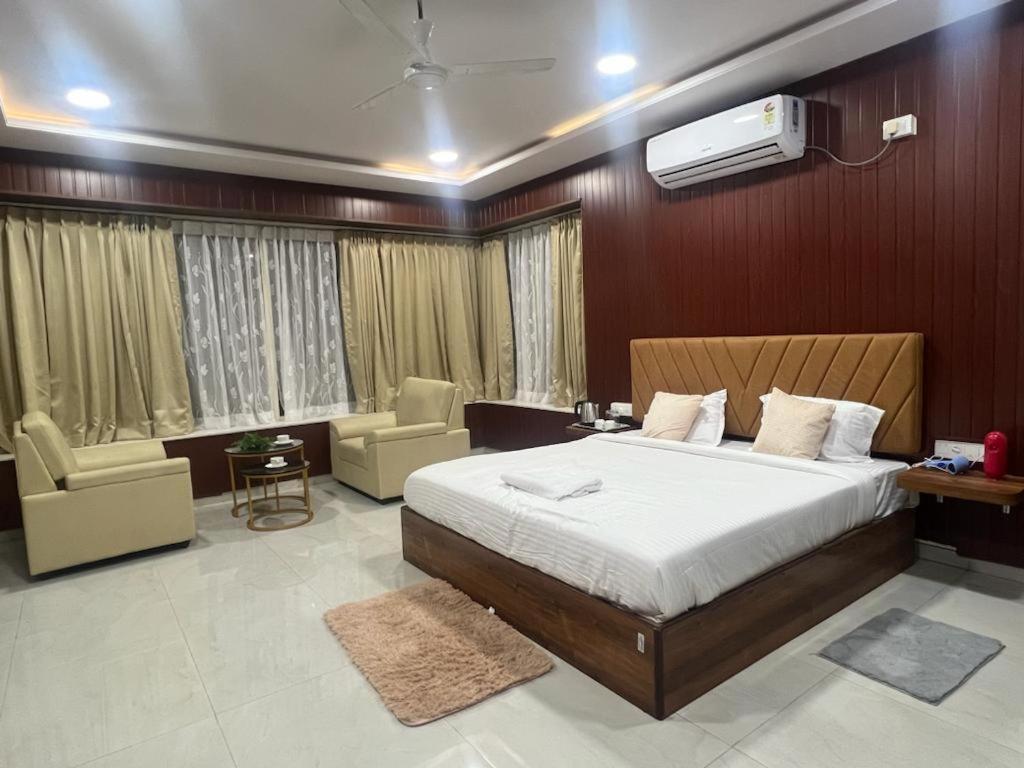 Beach Town Hotel Visakhapatnam Exteriör bild